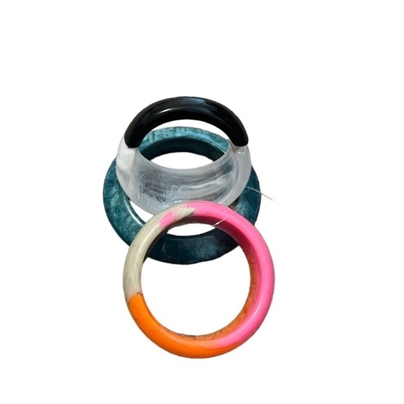 Blk & White Lucite Clamper Bracelet -Hinged Bracelet, Colorful End Of Day Lucite - Picture 2 of 16